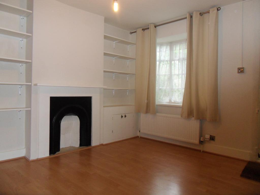 2 bedroom house to rent in Eltham | Robinson Jackson