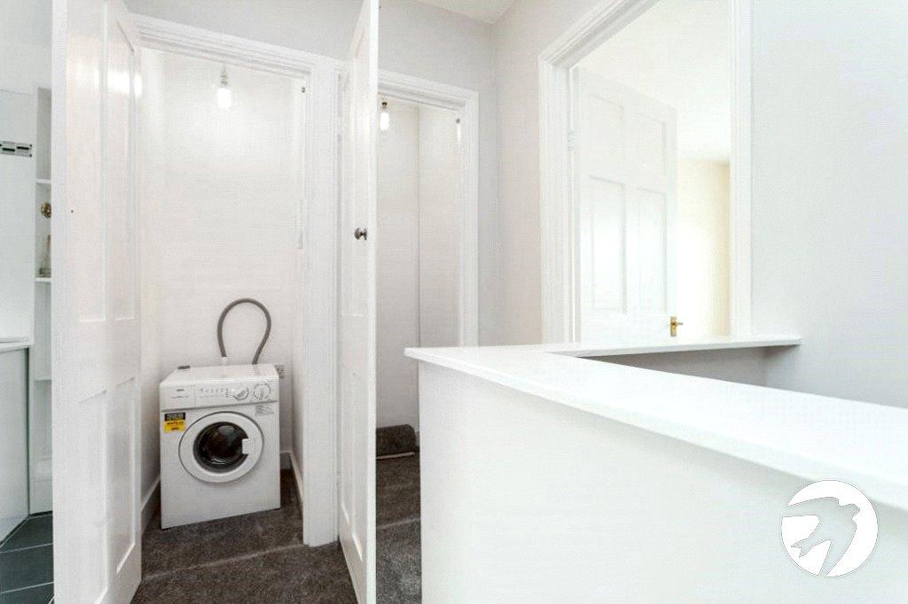 2 bedroom property to rent in Lewisham | Robinson Jackson