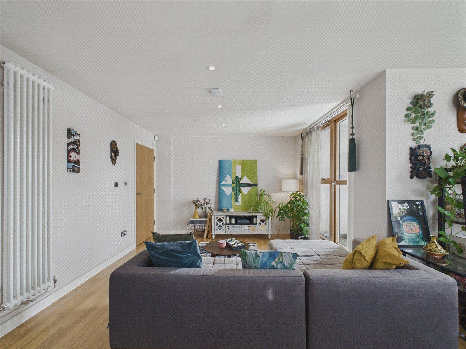 1 bedroom property for sale in London | Robinson Jackson