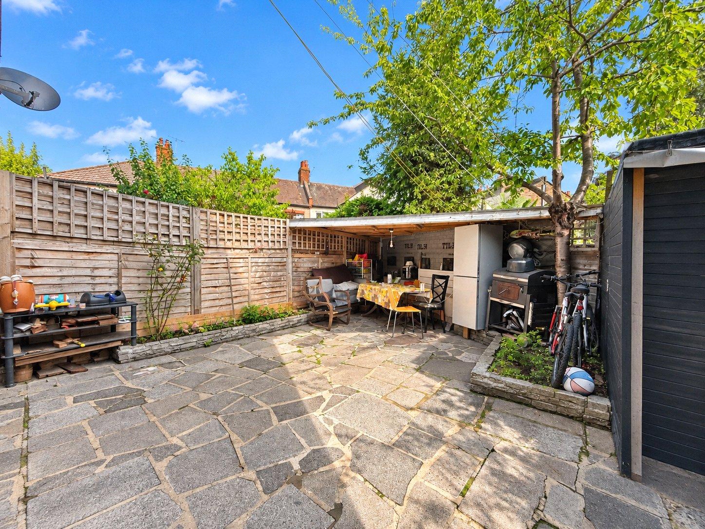 3 bedroom house for sale in London | Robinson Jackson