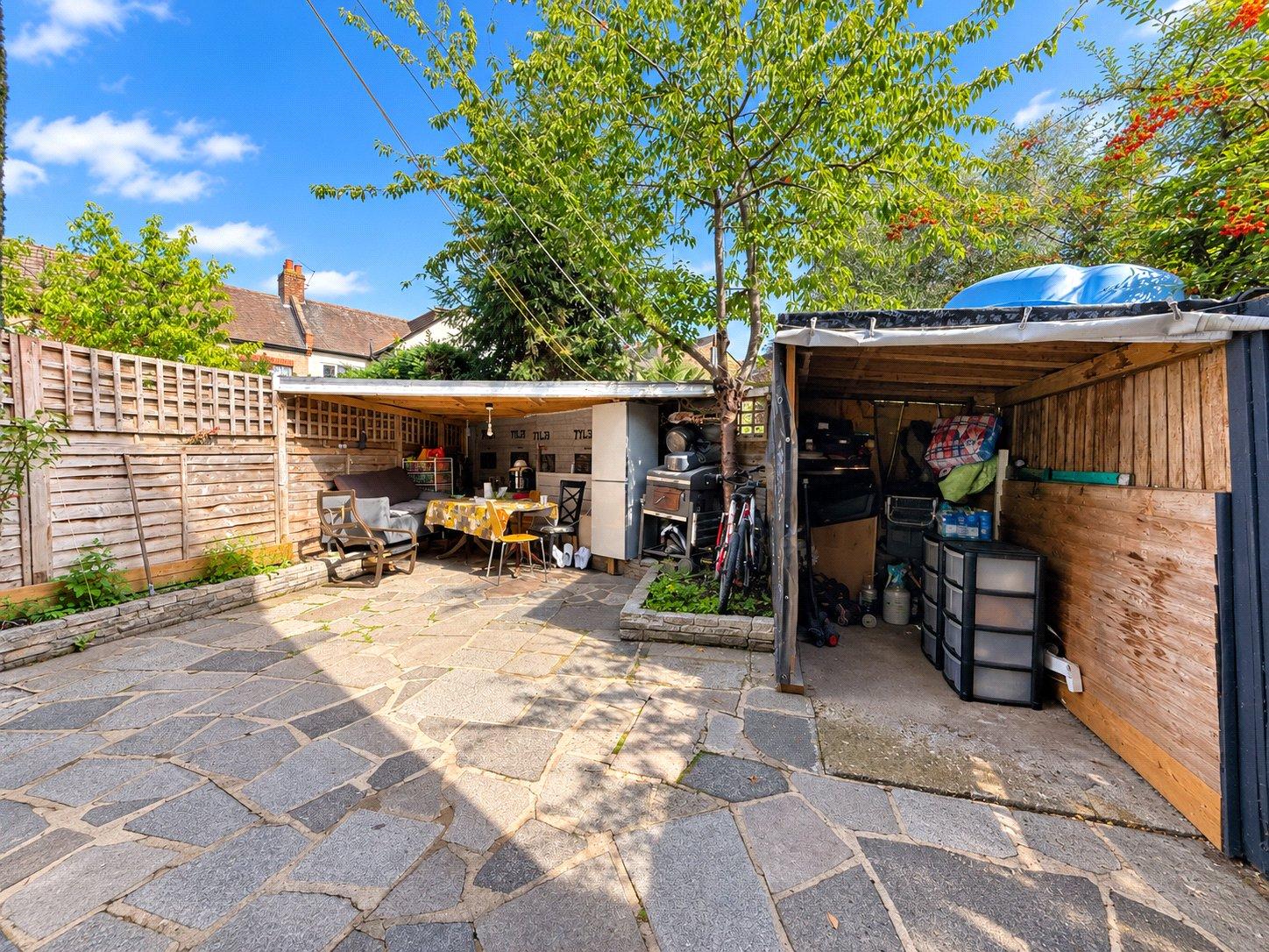 3 bedroom house for sale in London | Robinson Jackson