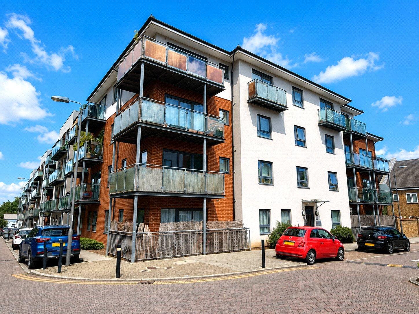 1 bedroom property for sale in London | Robinson Jackson