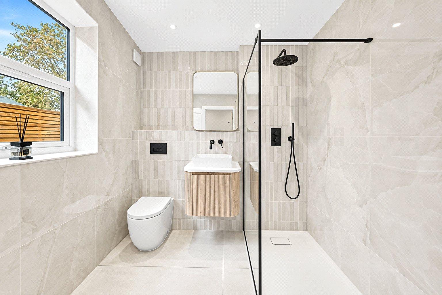 2 bedroom property for sale in London | Robinson Jackson