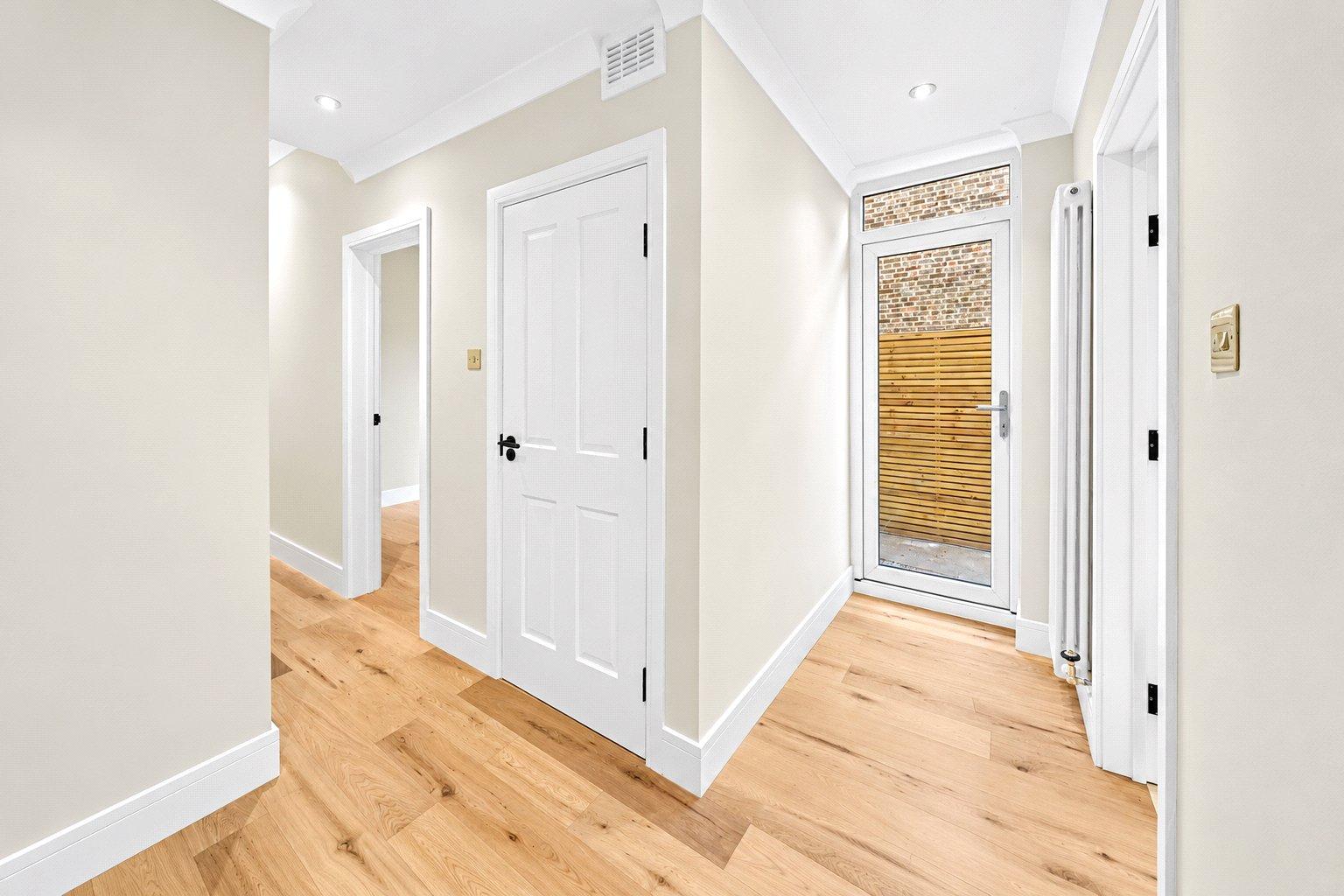 2 bedroom property for sale in London | Robinson Jackson