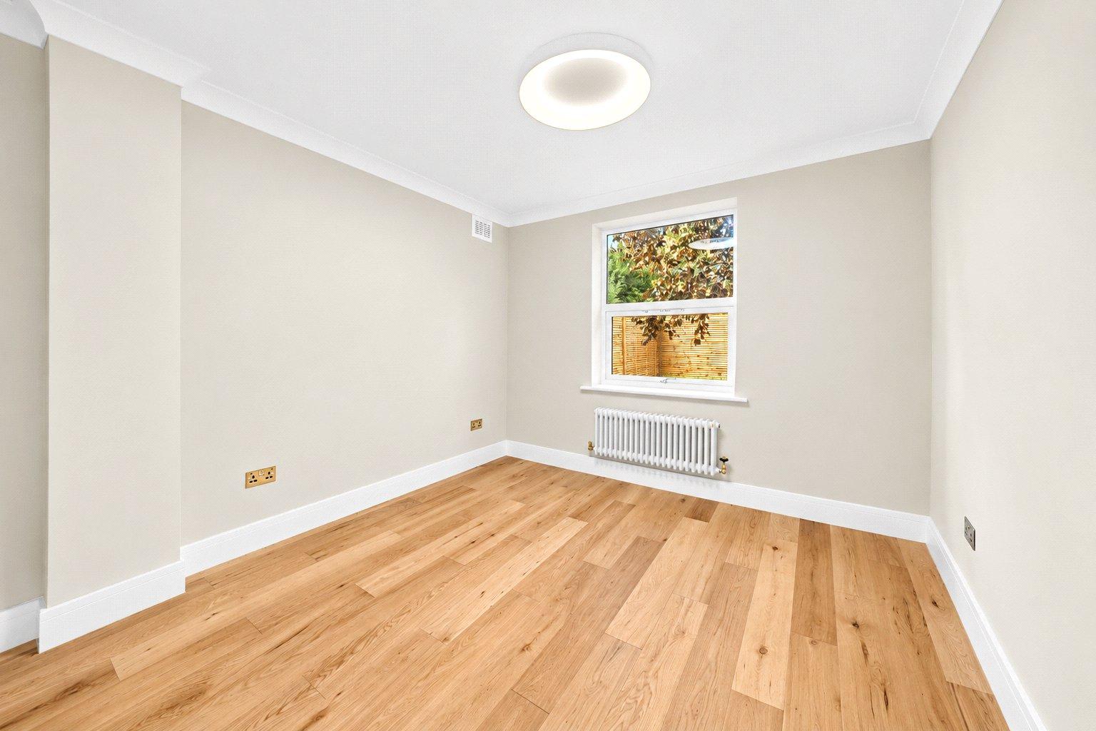 2 bedroom property for sale in London | Robinson Jackson