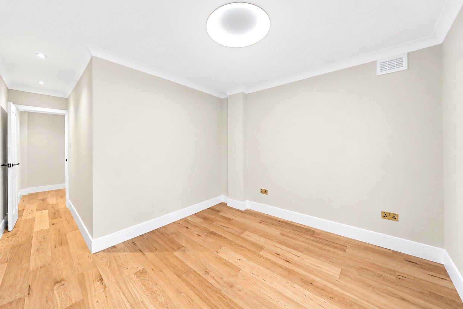 2 bedroom property for sale in London | Robinson Jackson