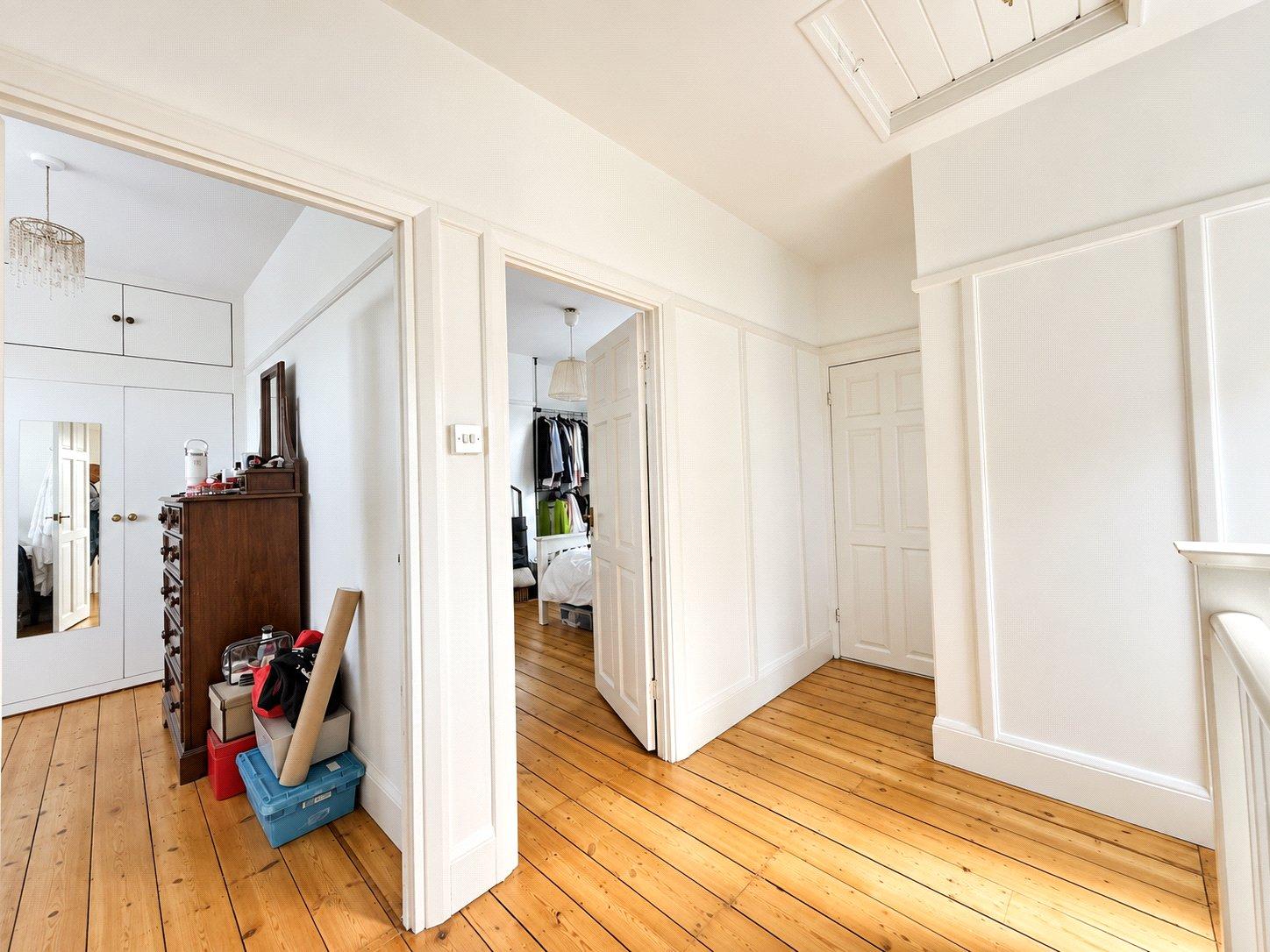 3 bedroom house for sale in London | Robinson Jackson