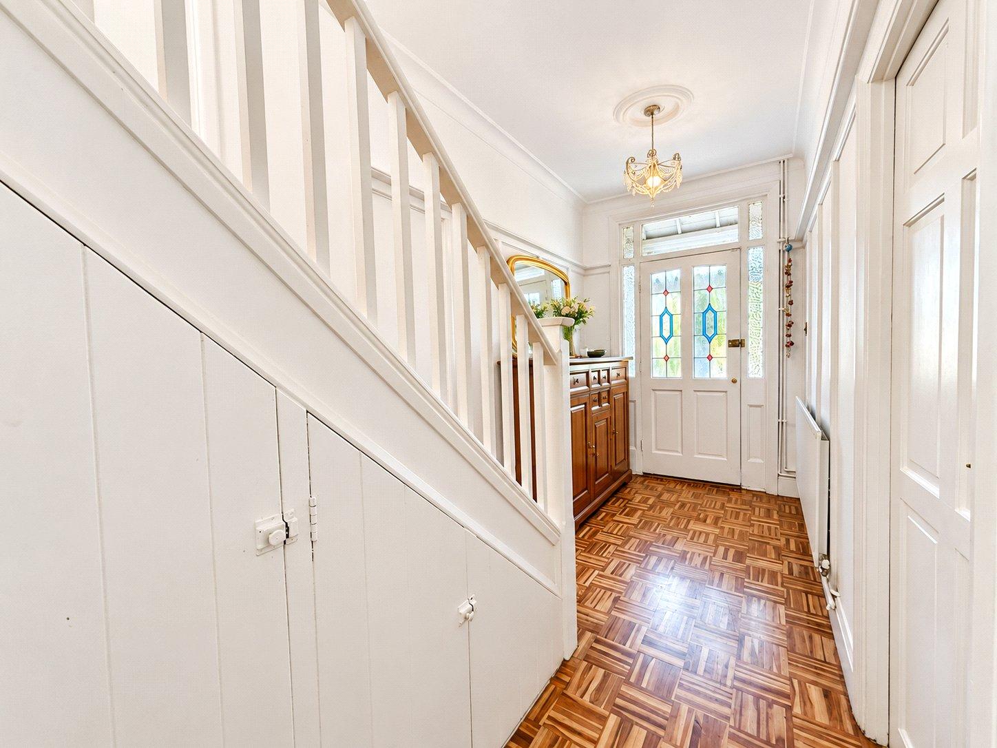3 bedroom house for sale in London | Robinson Jackson