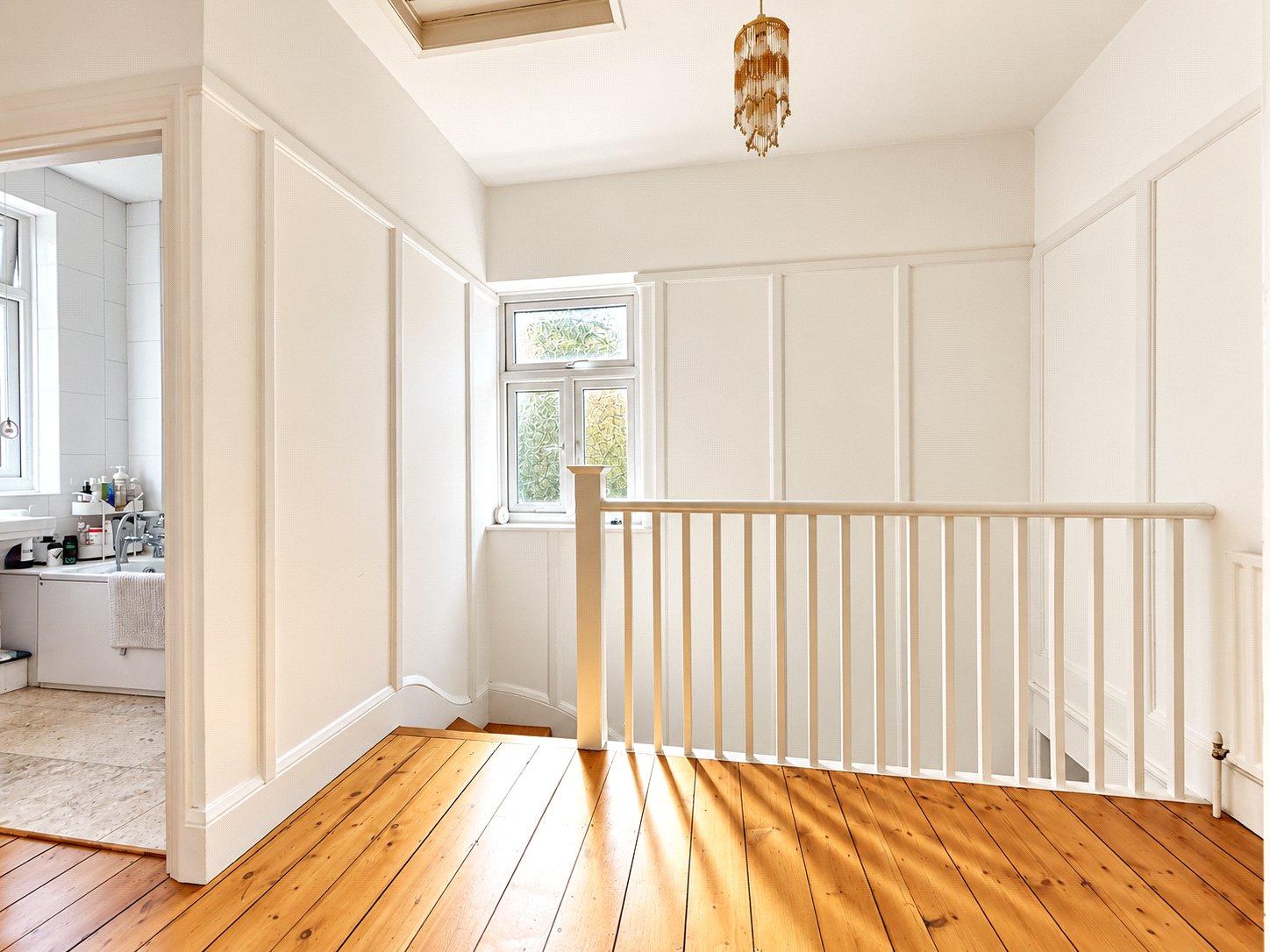 3 bedroom house for sale in London | Robinson Jackson