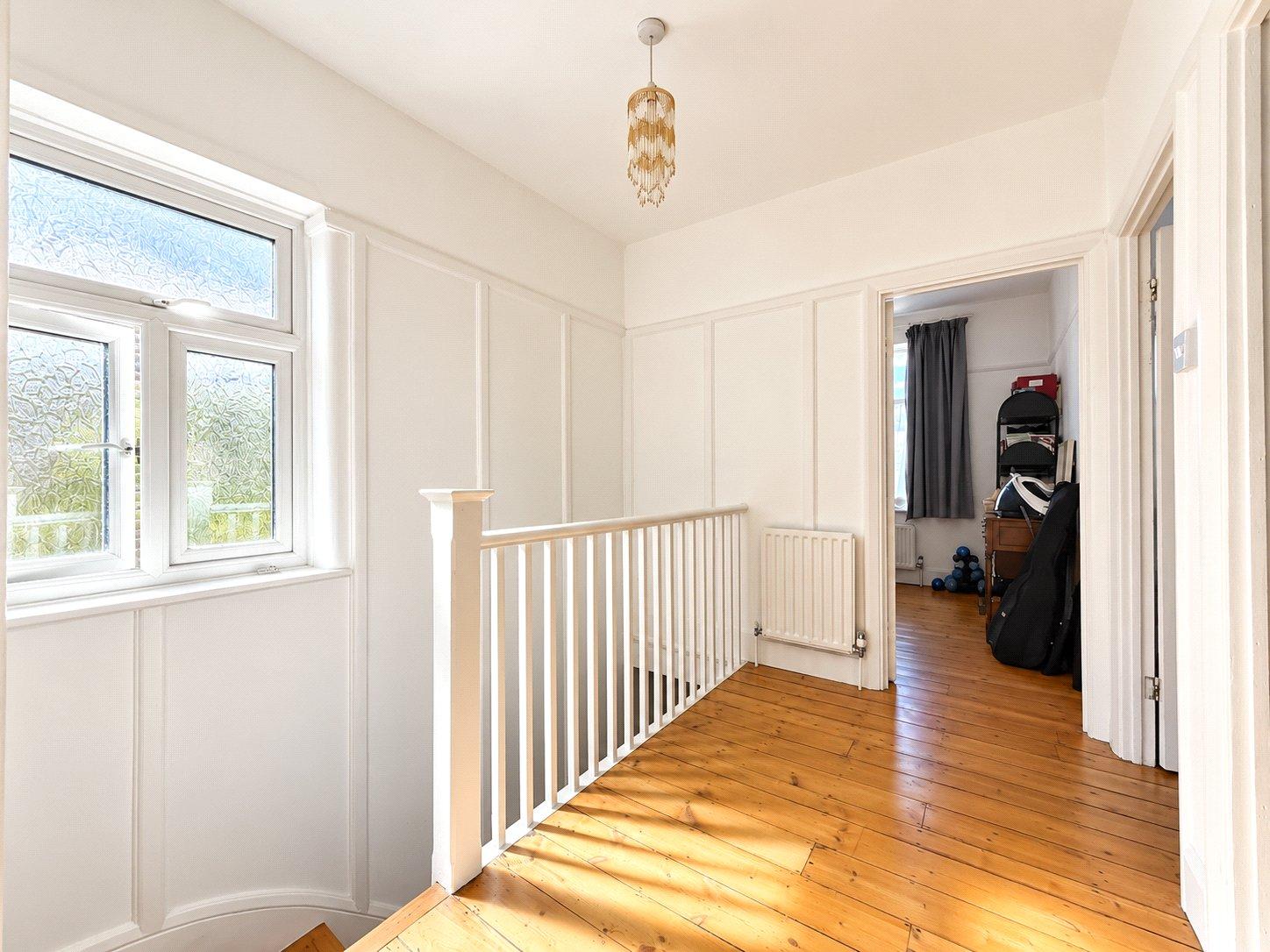 3 bedroom house for sale in London | Robinson Jackson