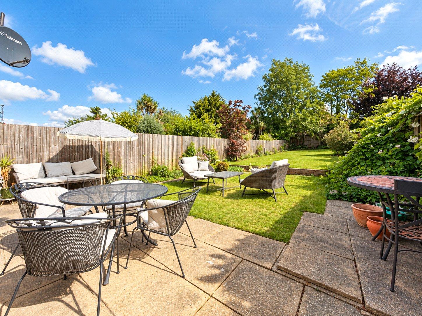 3 bedroom house for sale in London | Robinson Jackson