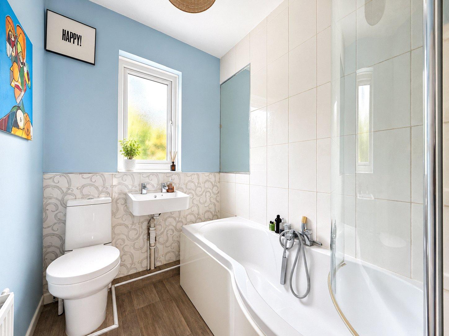 3 bedroom house for sale in London | Robinson Jackson