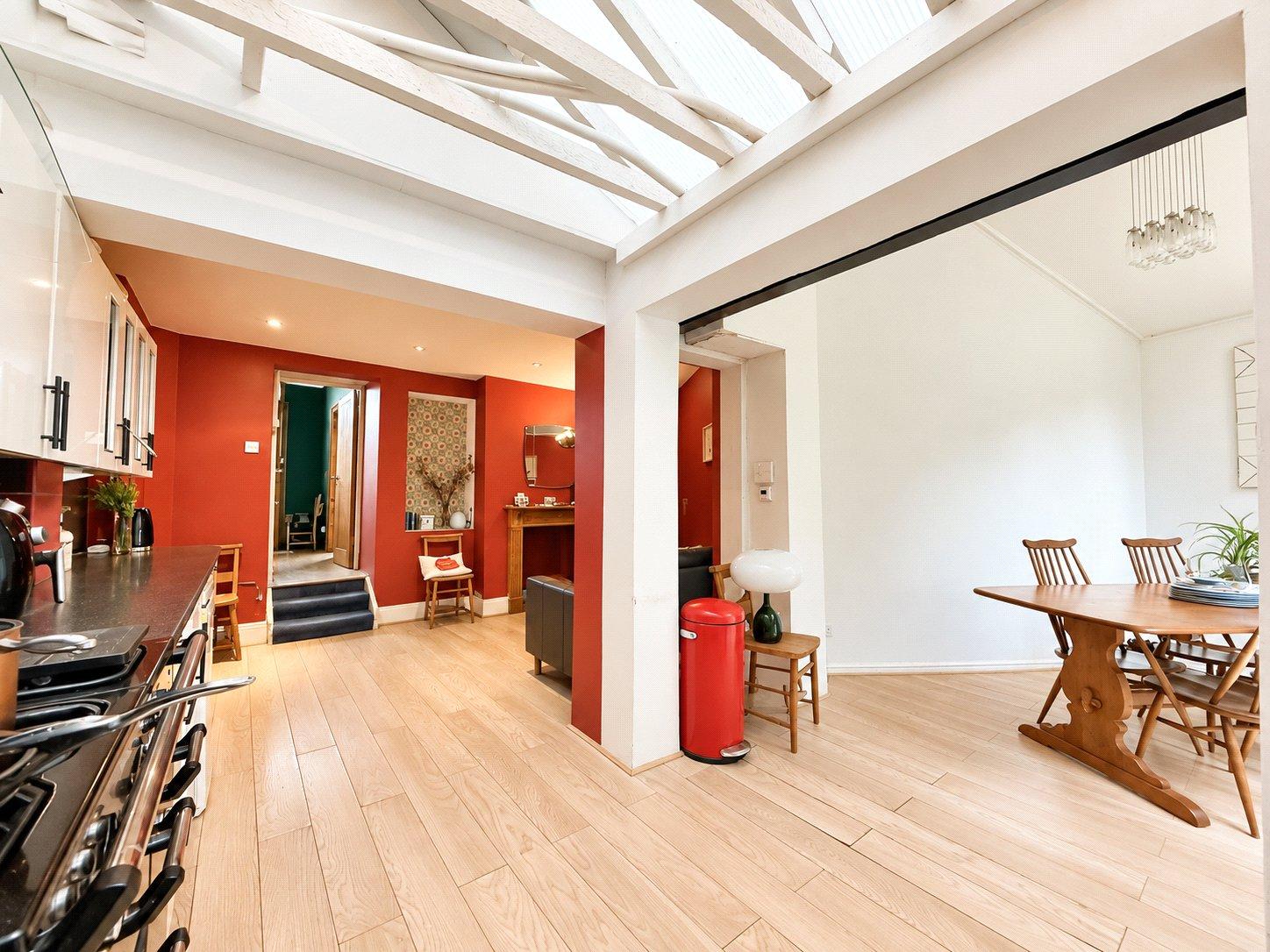 3 bedroom house for sale in London | Robinson Jackson
