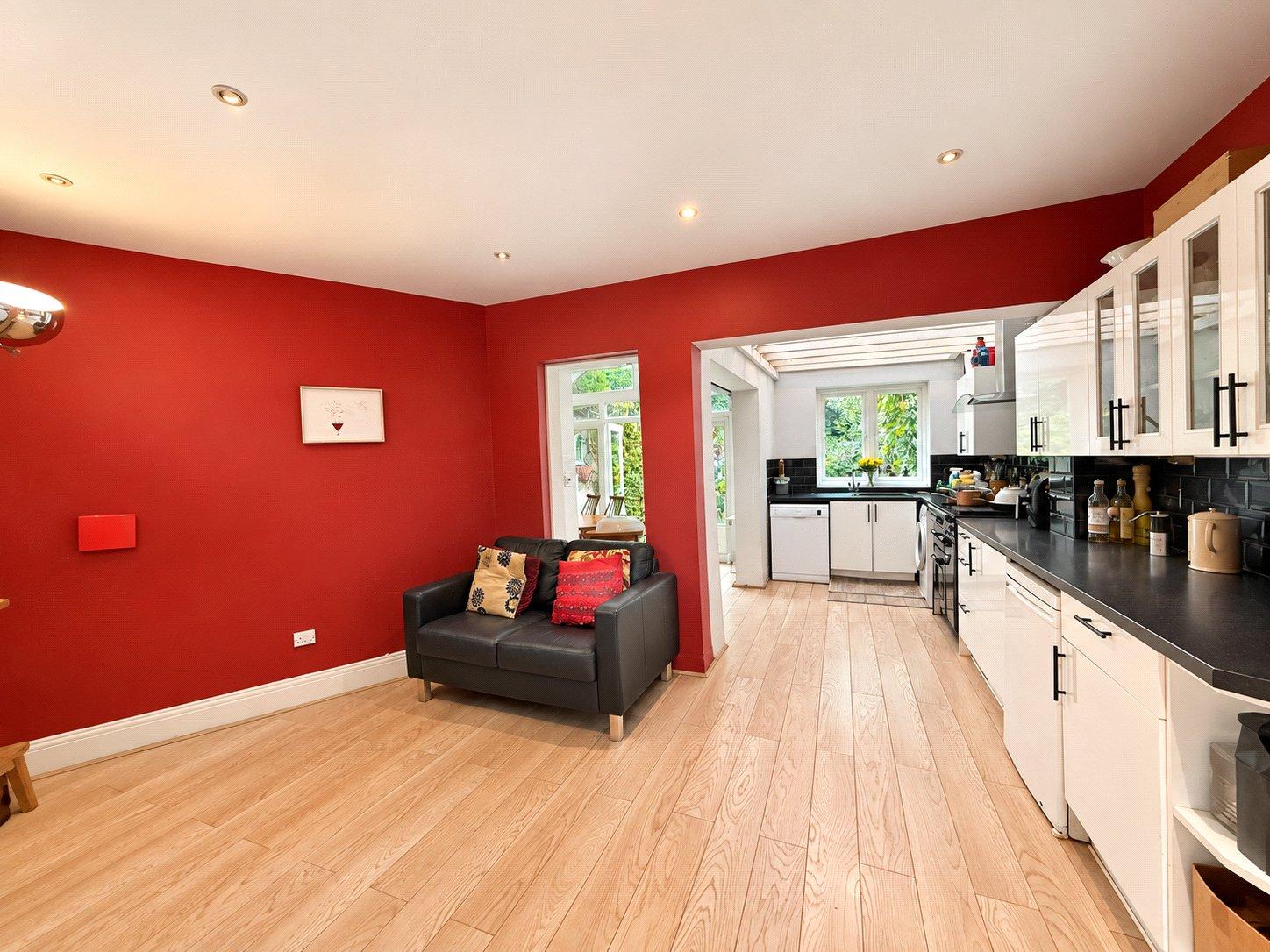 3 bedroom house for sale in London | Robinson Jackson