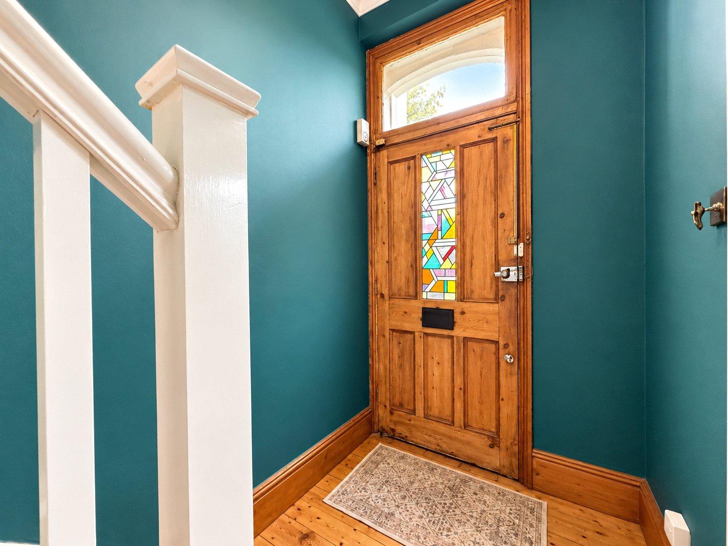 3 bedroom house for sale in London | Robinson Jackson