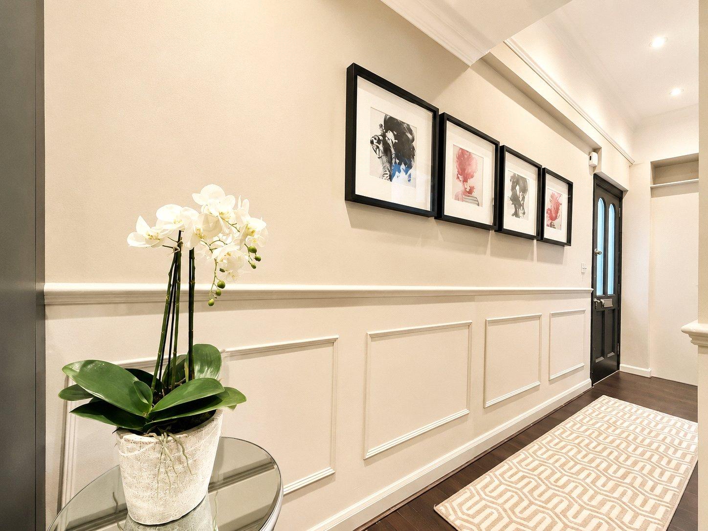 2 bedroom property for sale in London | Robinson Jackson