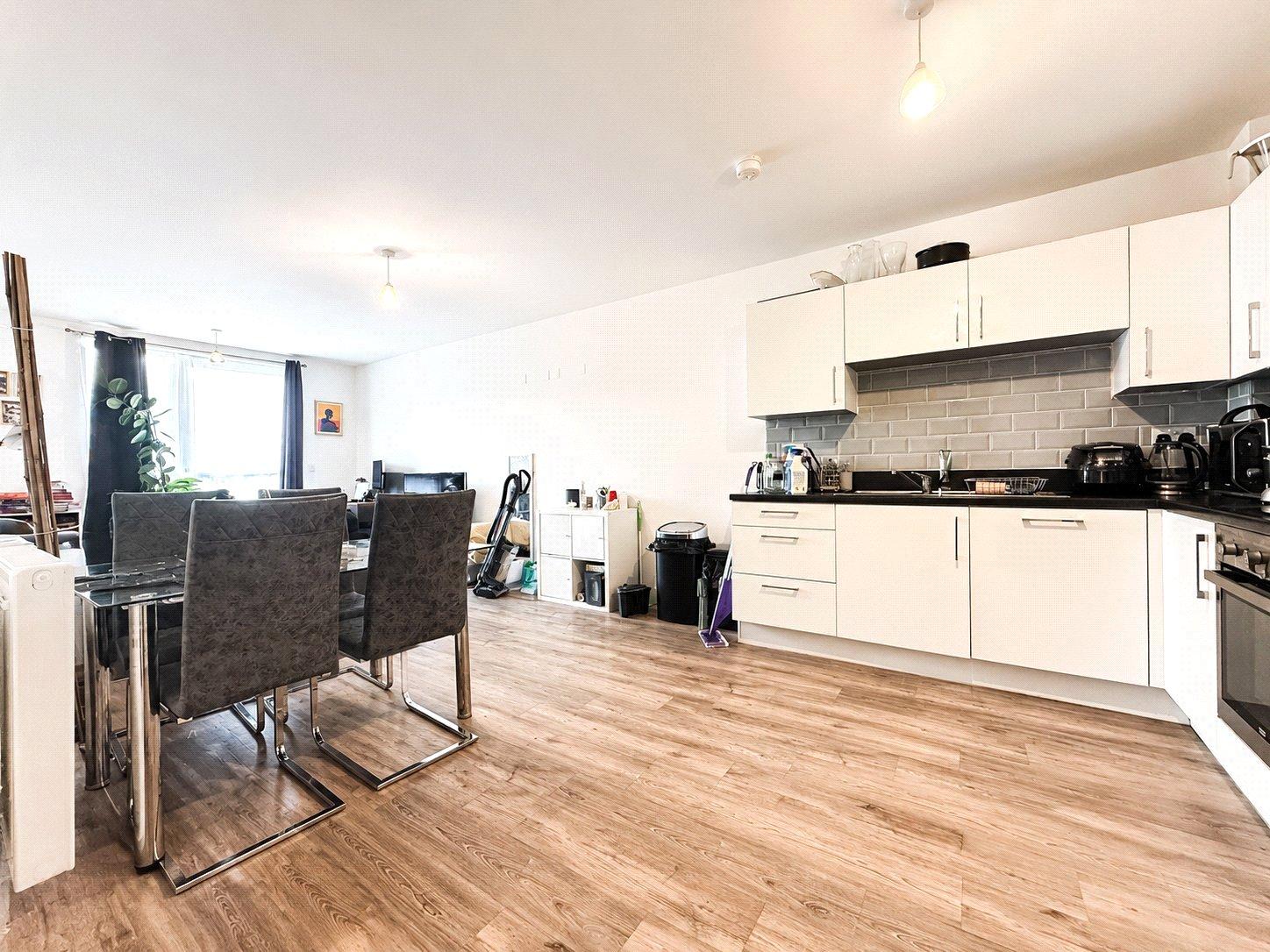 2 bedroom property for sale in London | Robinson Jackson