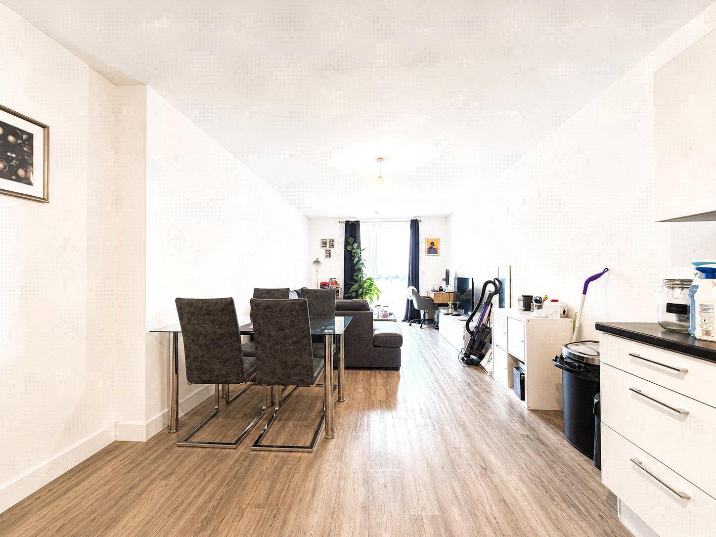 2 bedroom property for sale in London | Robinson Jackson