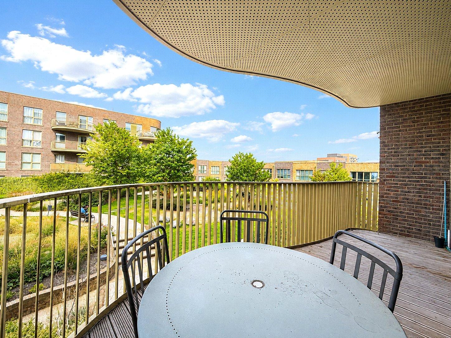 2 bedroom property for sale in London | Robinson Jackson