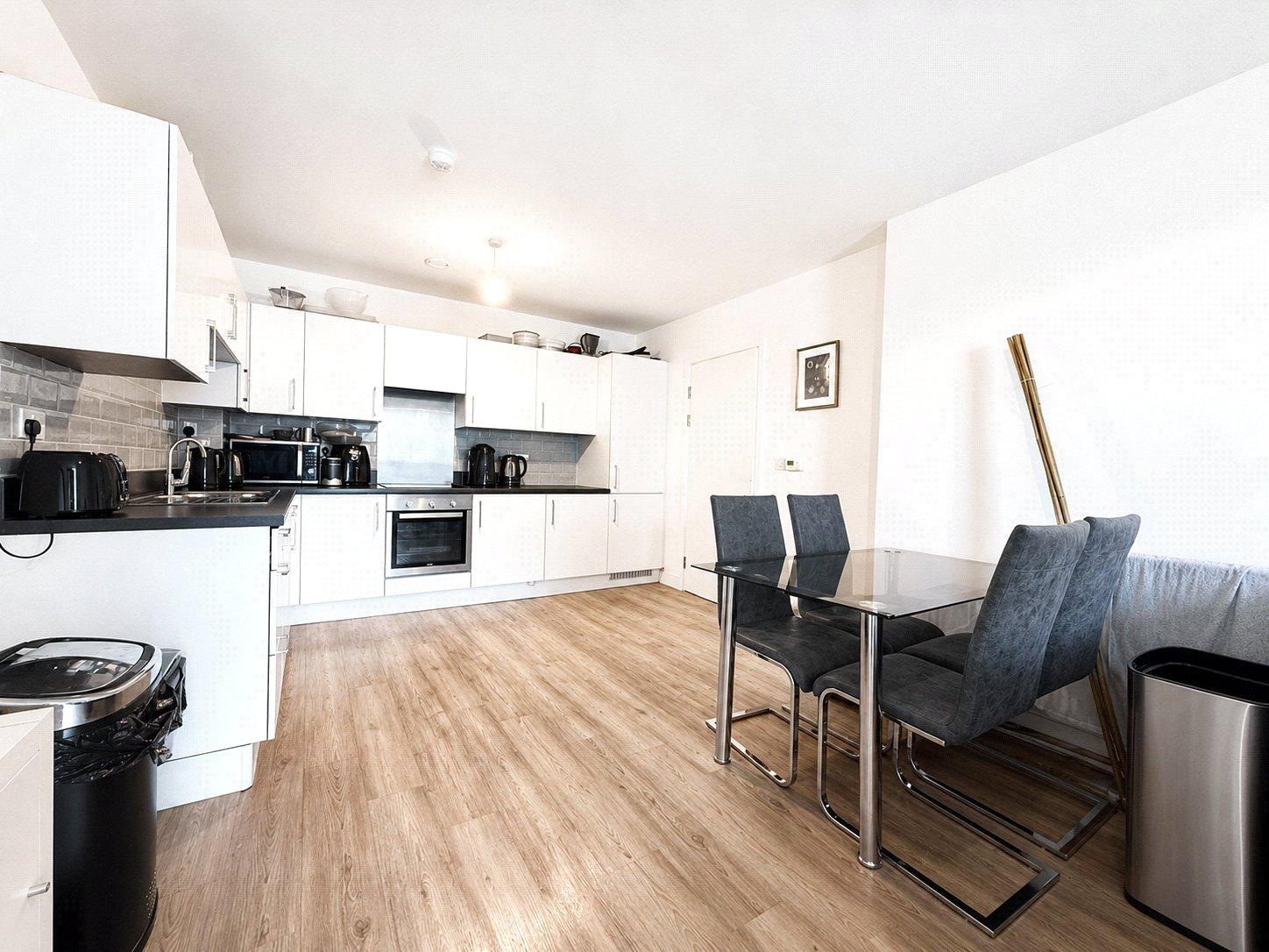 2 bedroom property for sale in London | Robinson Jackson