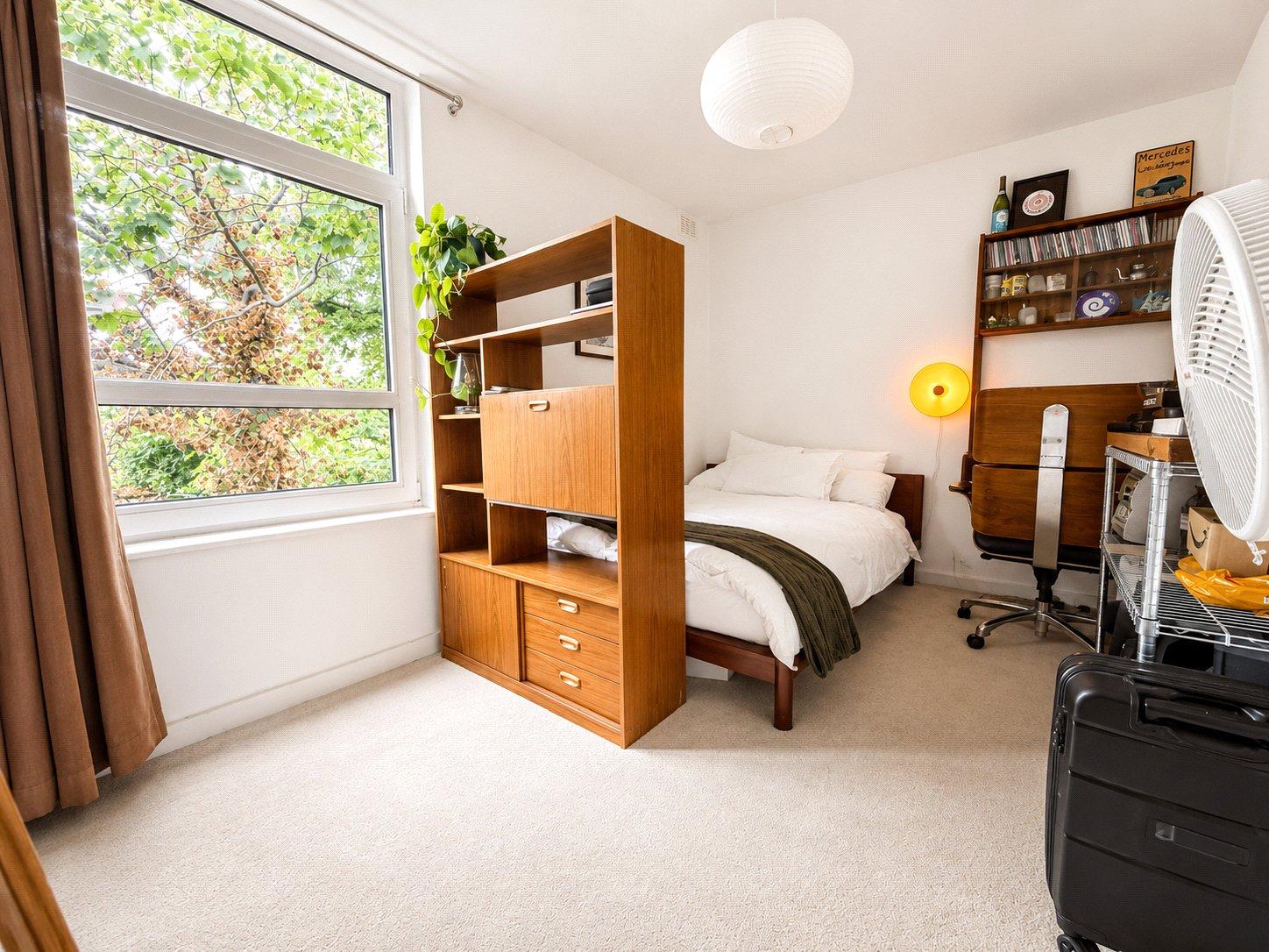 2 bedroom property for sale in London | Robinson Jackson
