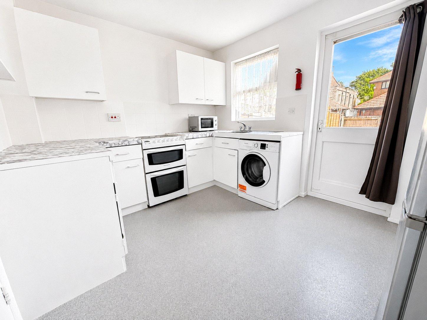 2 bedroom house for sale in London | Robinson Jackson