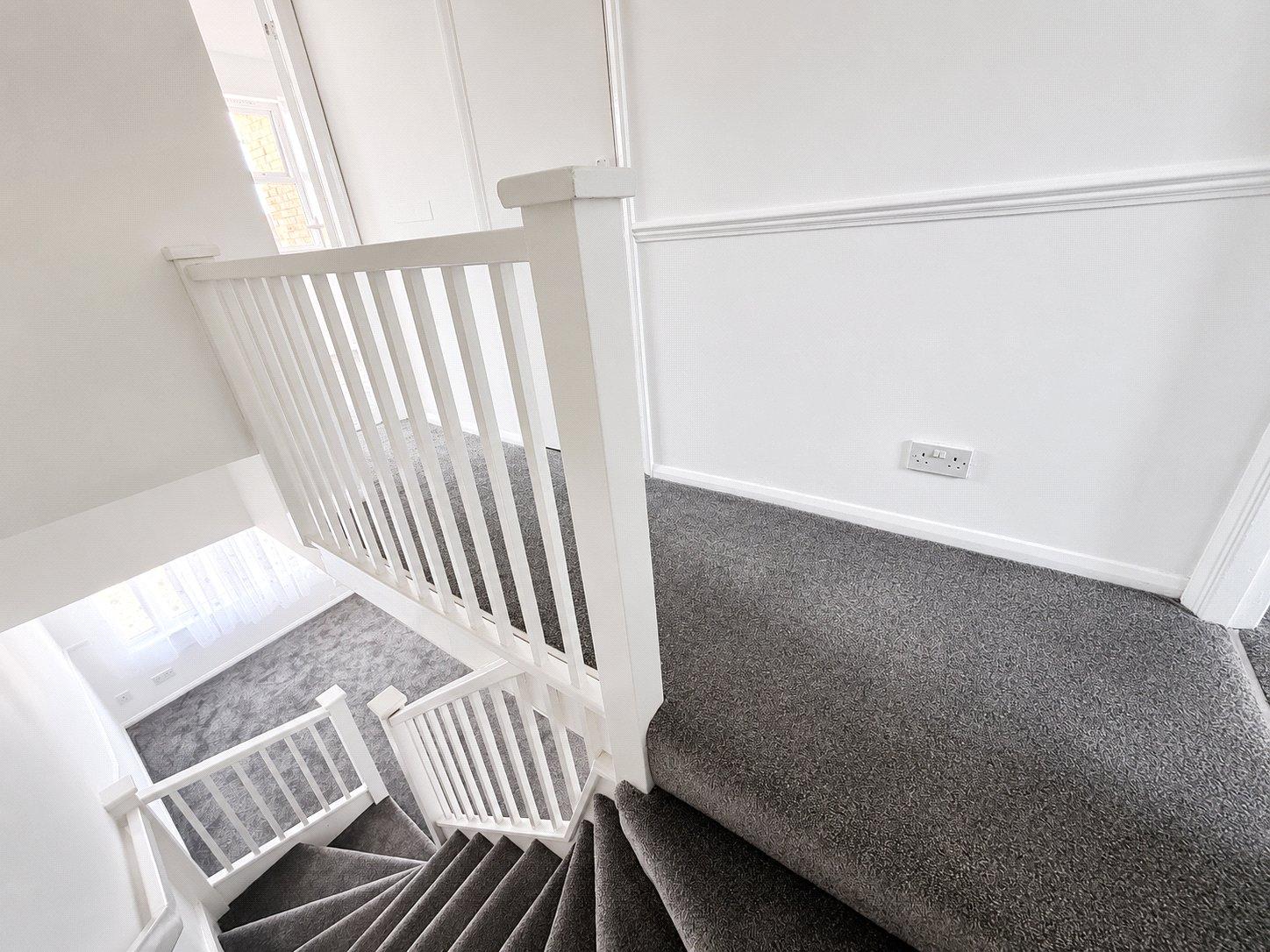2 bedroom house for sale in London | Robinson Jackson