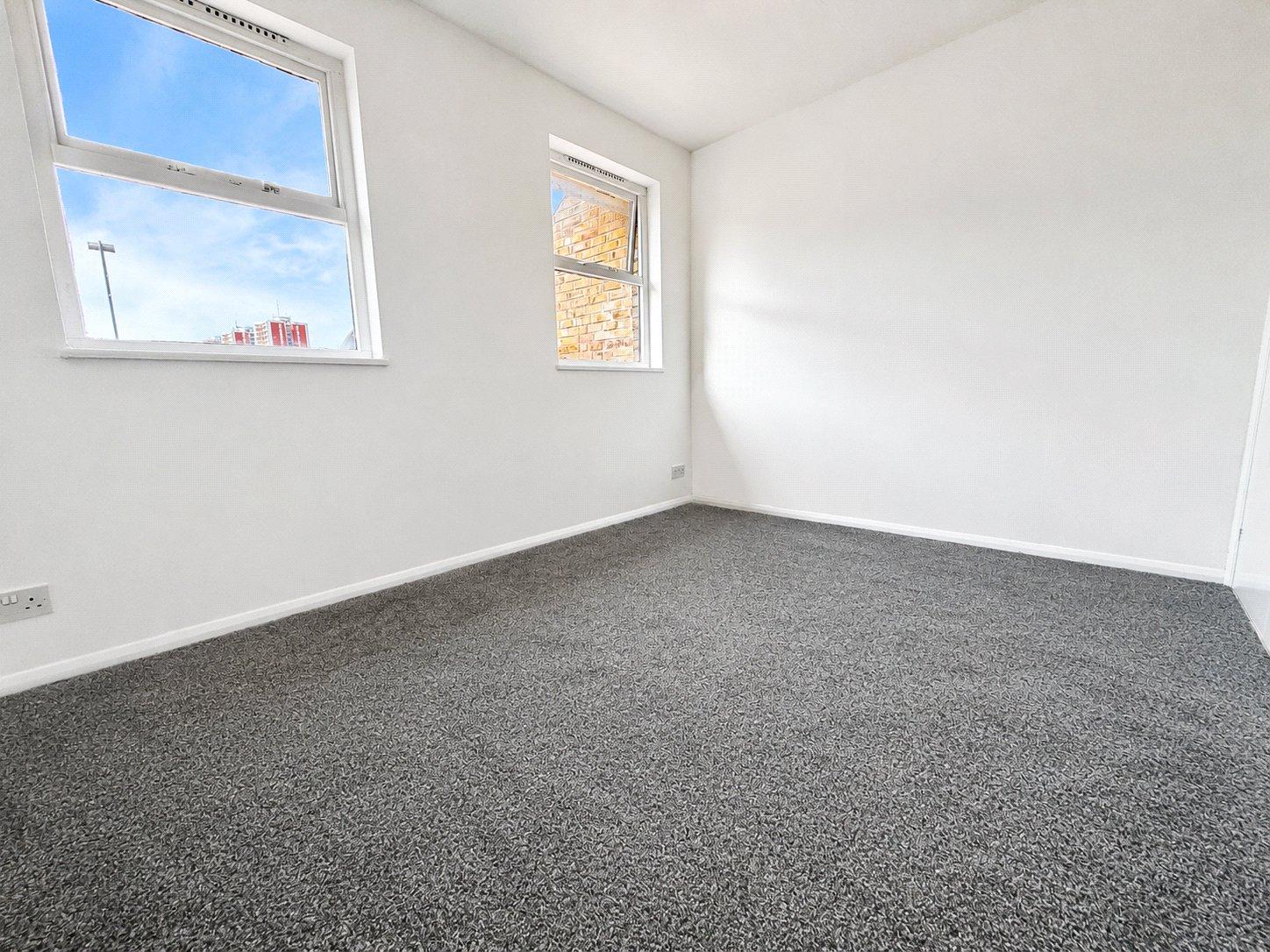2 bedroom house for sale in London | Robinson Jackson