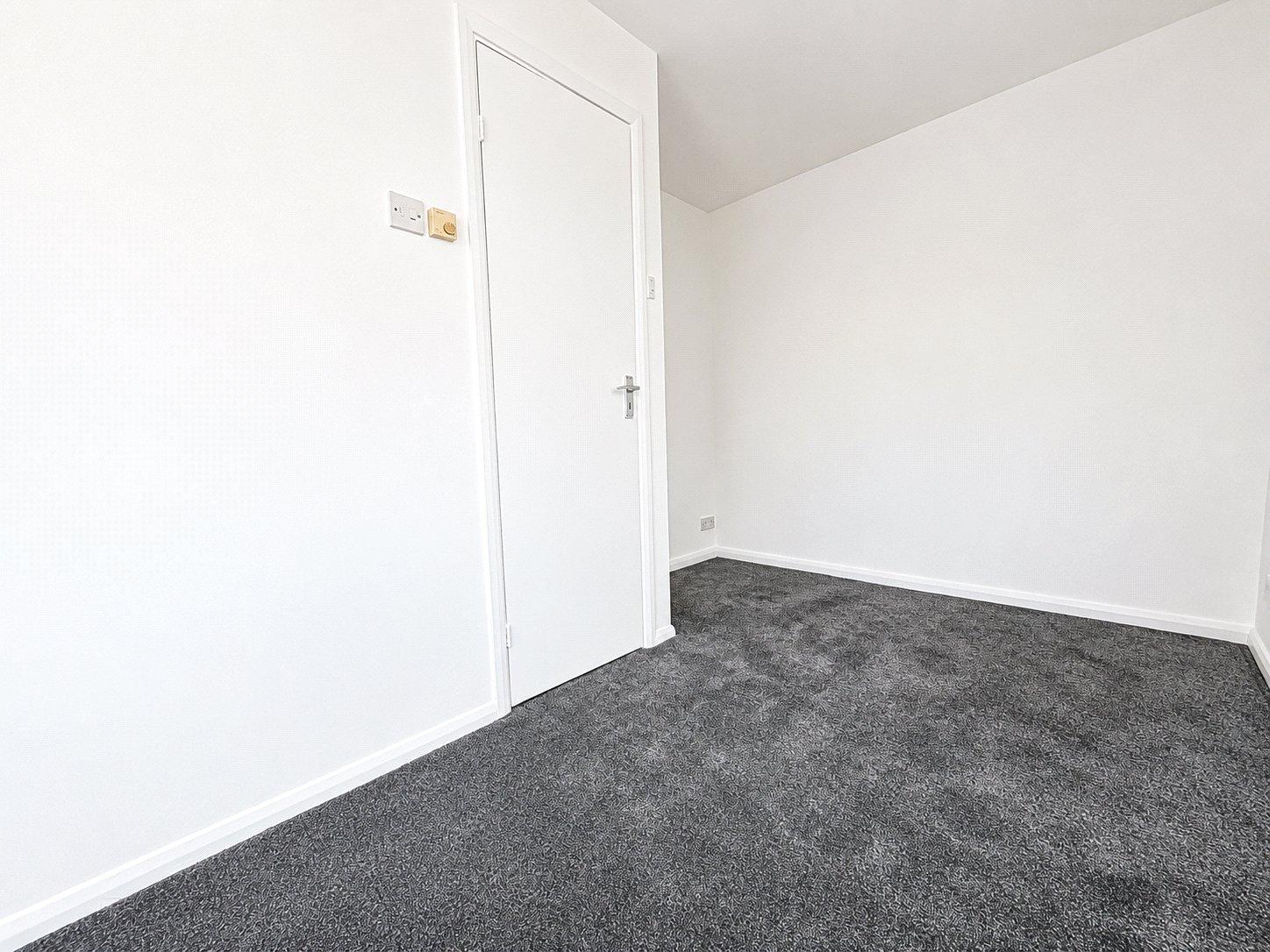 2 bedroom house for sale in London | Robinson Jackson