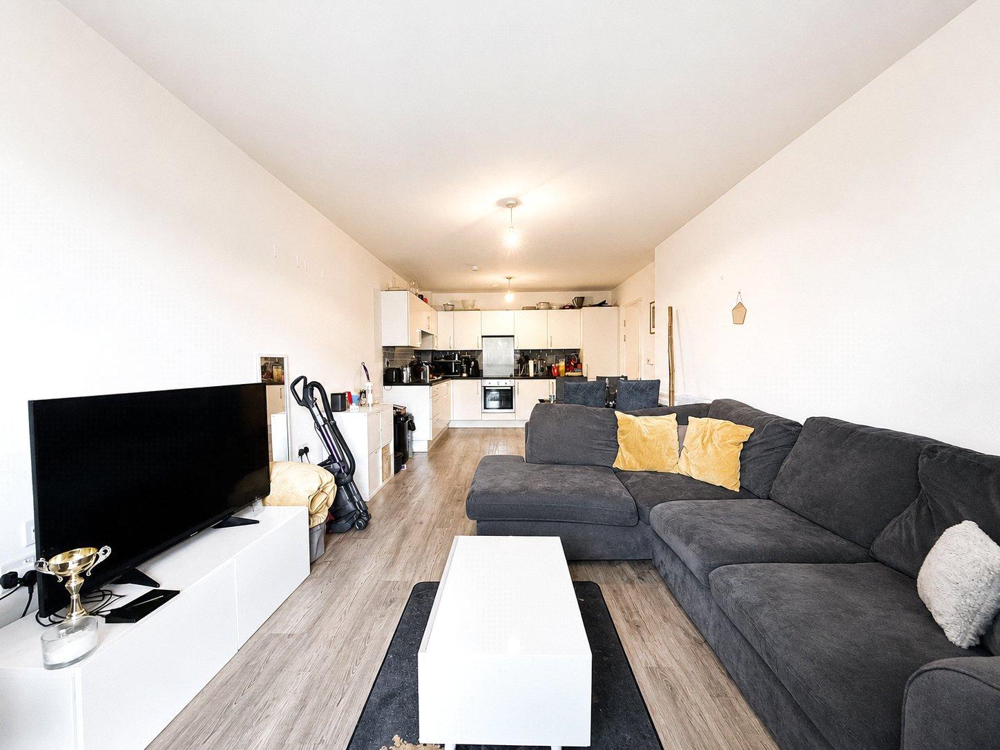 2 bedroom property for sale in London | Robinson Jackson