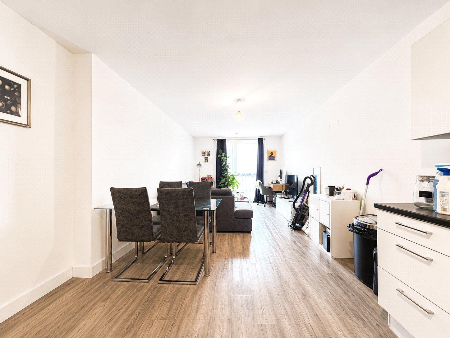 2 bedroom property for sale in London | Robinson Jackson