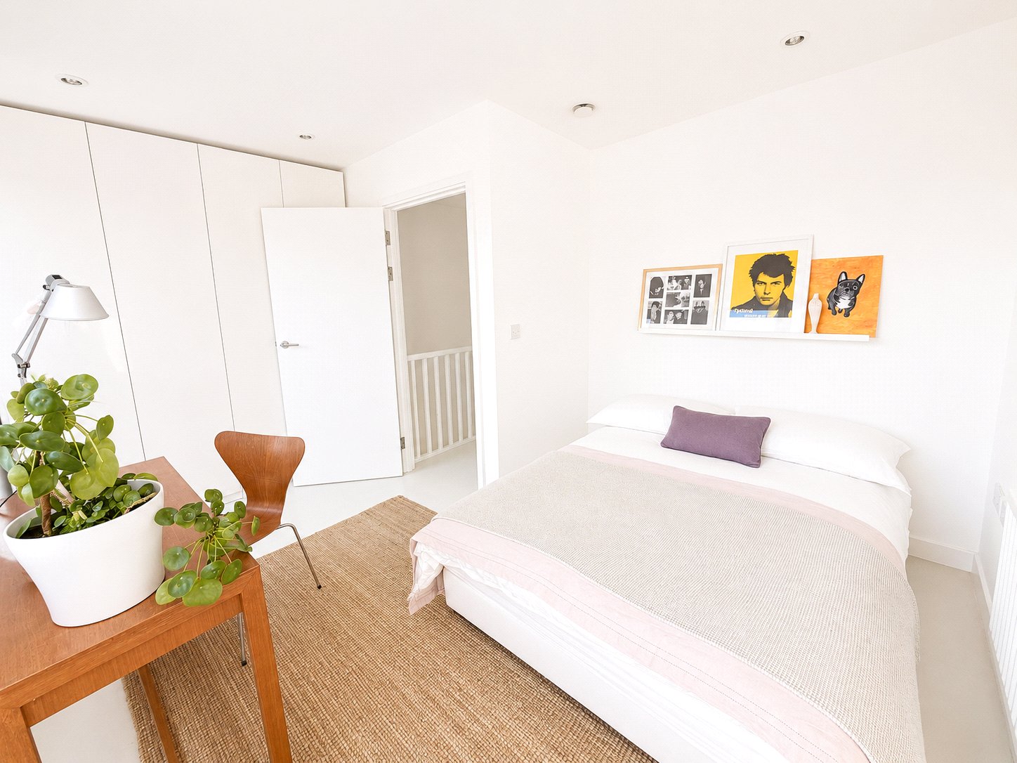 3 bedroom house for sale in London | Robinson Jackson