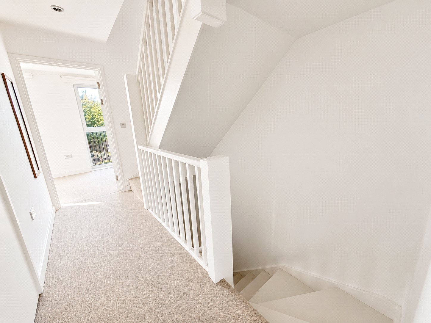 3 bedroom house for sale in London | Robinson Jackson