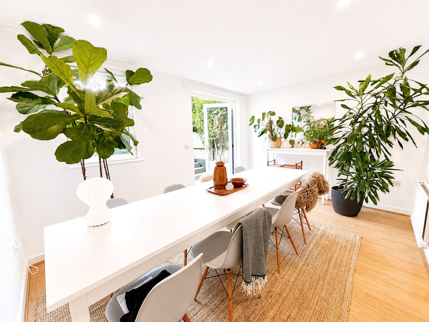 3 bedroom house for sale in London | Robinson Jackson