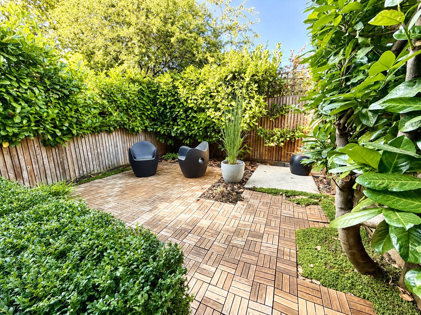 3 bedroom house for sale in London | Robinson Jackson