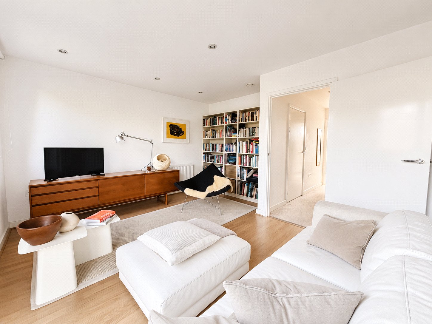 3 bedroom house for sale in London | Robinson Jackson