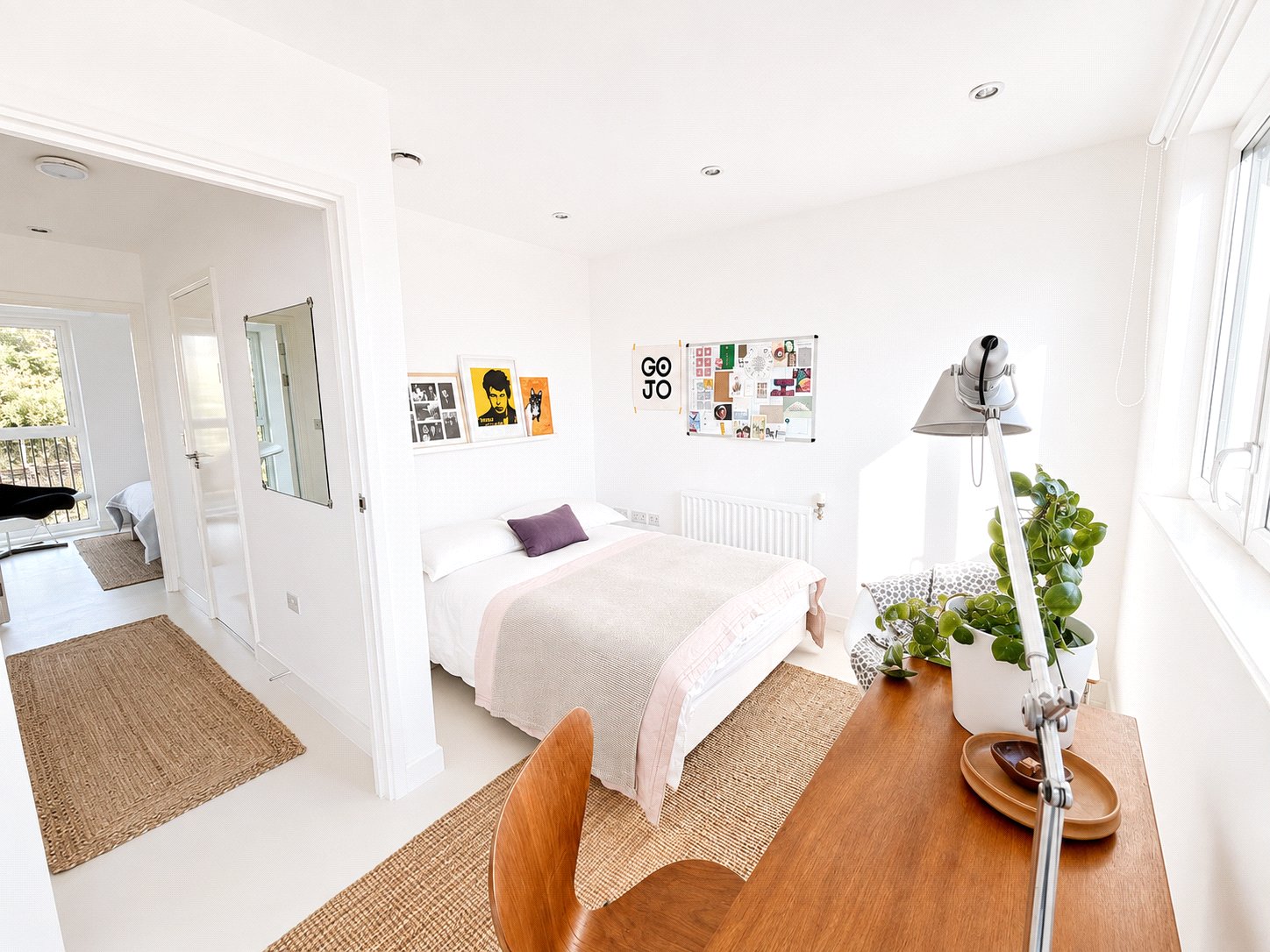 3 bedroom house for sale in London | Robinson Jackson