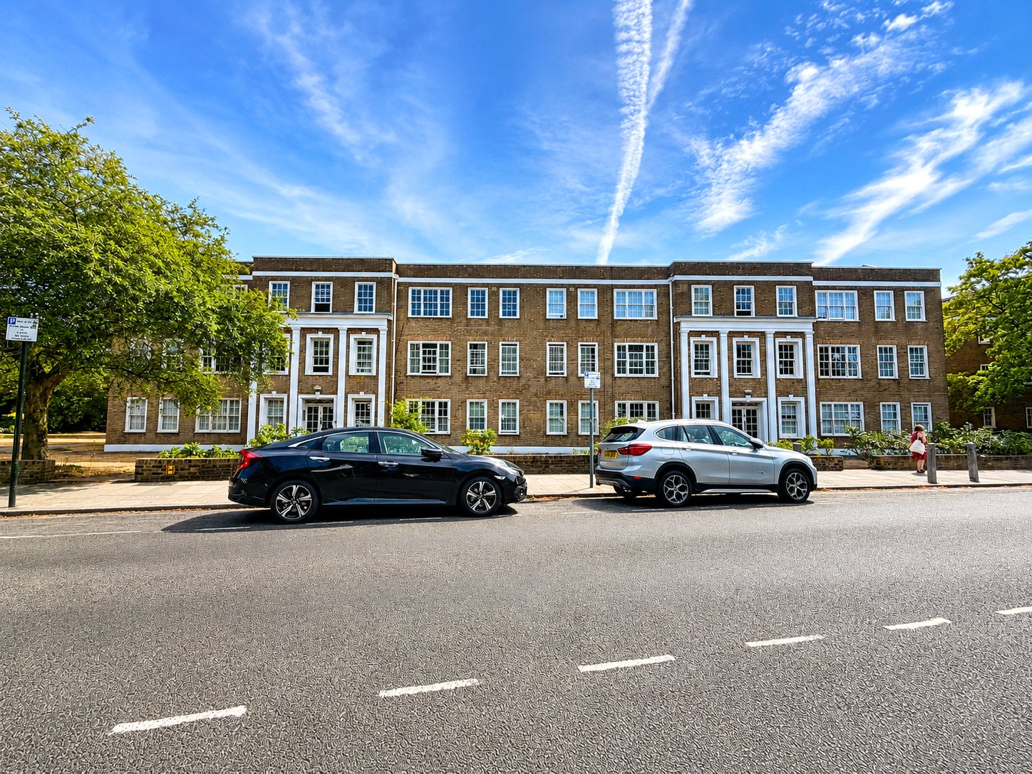 2 bedroom property for sale in London | Robinson Jackson