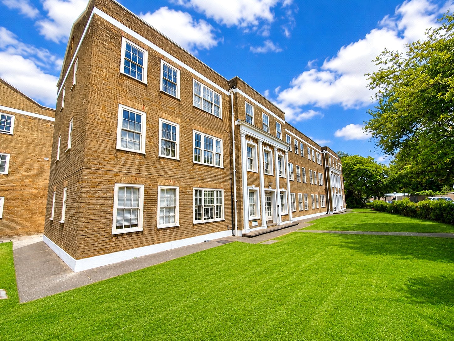 2 bedroom property for sale in London | Robinson Jackson
