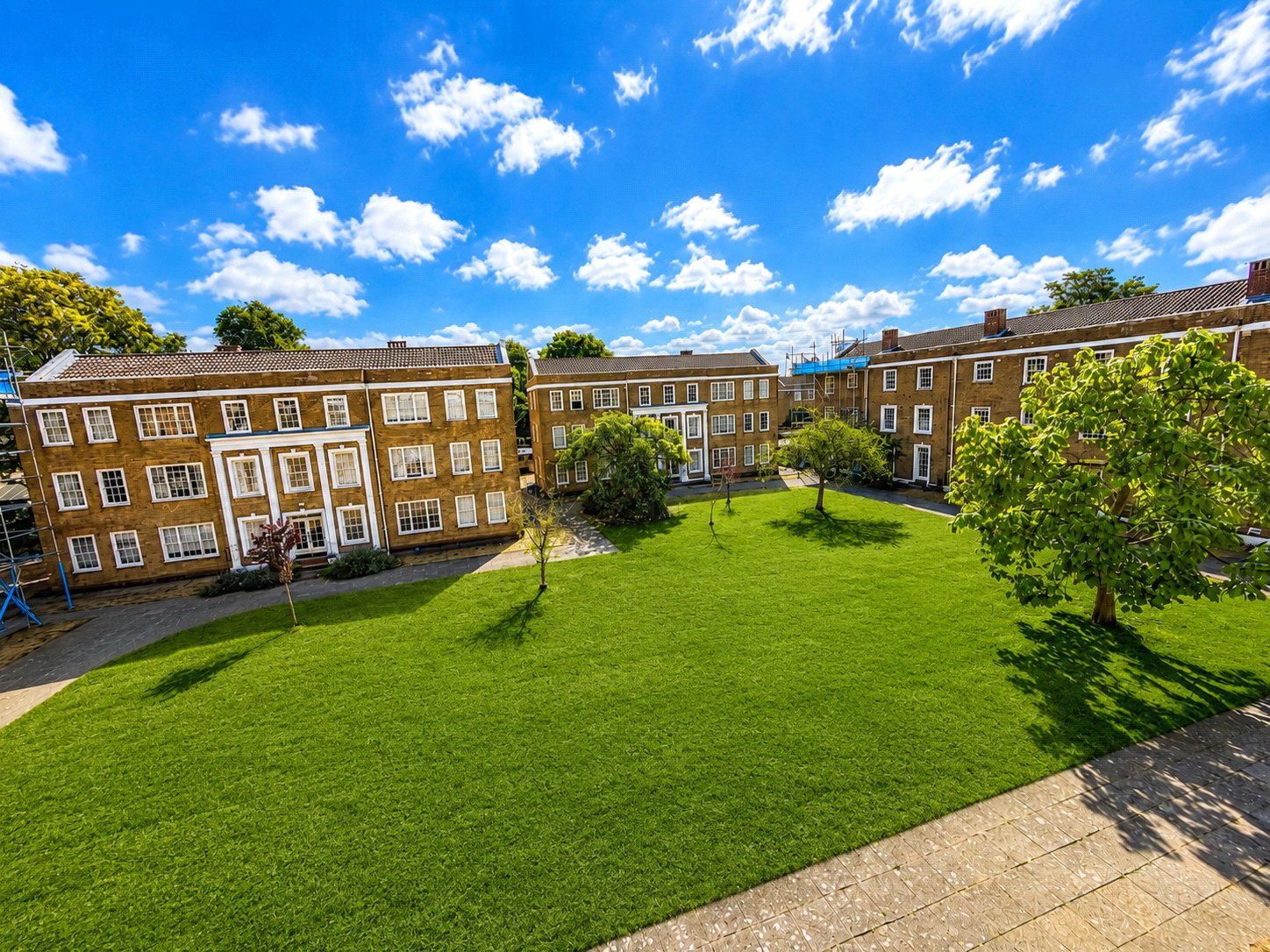 2 bedroom property for sale in London | Robinson Jackson