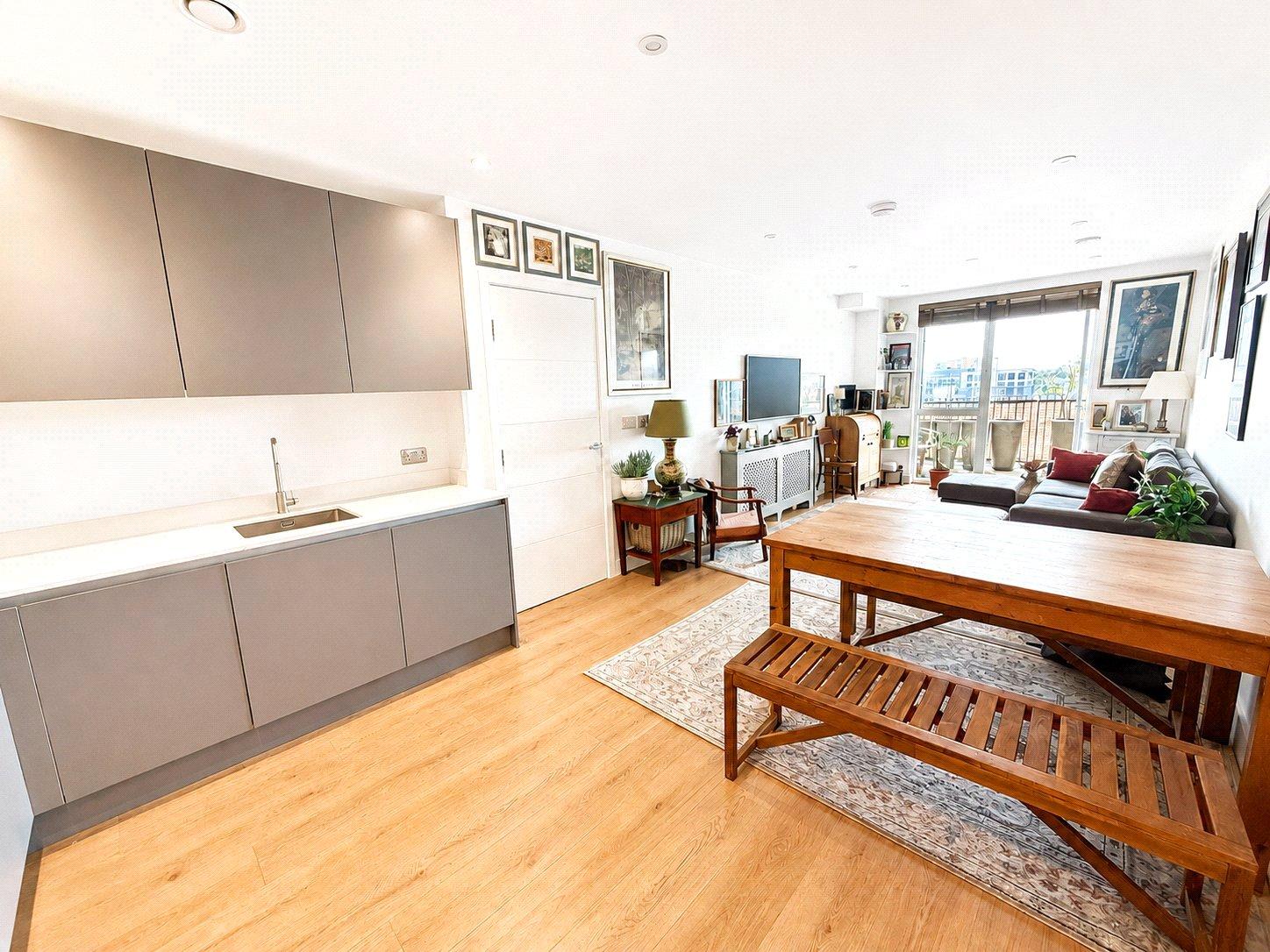 1 bedroom property for sale in London | Robinson Jackson