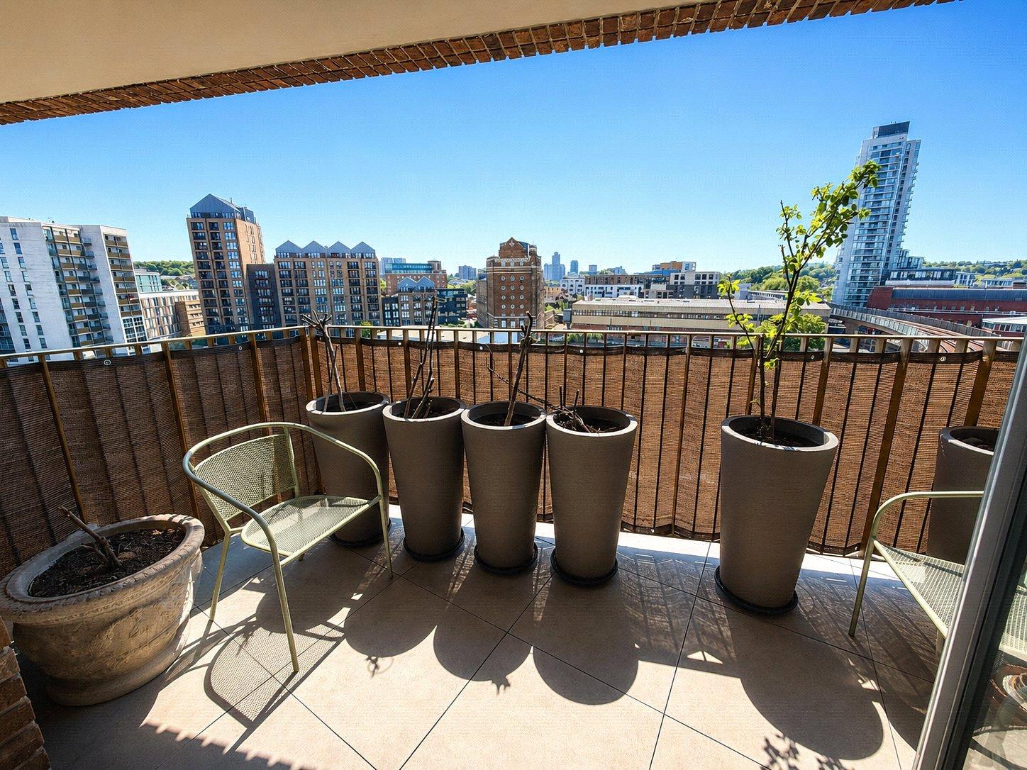 1 bedroom property for sale in London | Robinson Jackson