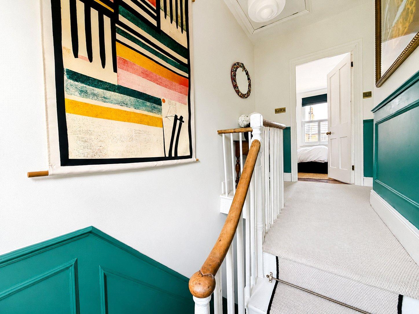 3 bedroom house for sale in London | Robinson Jackson