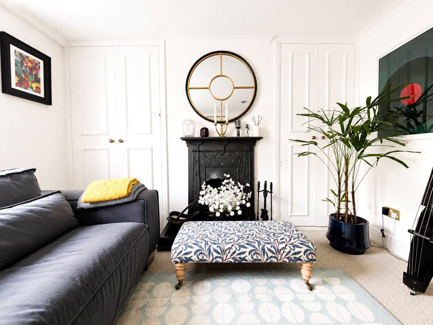 3 bedroom house for sale in London | Robinson Jackson
