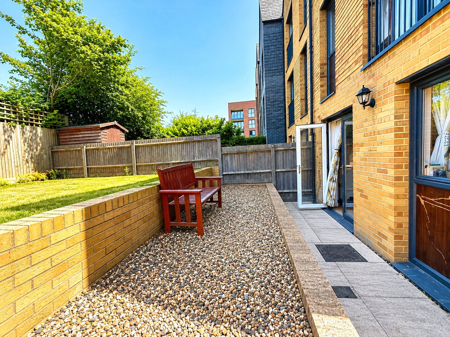 3 bedroom house for sale in London | Robinson Jackson