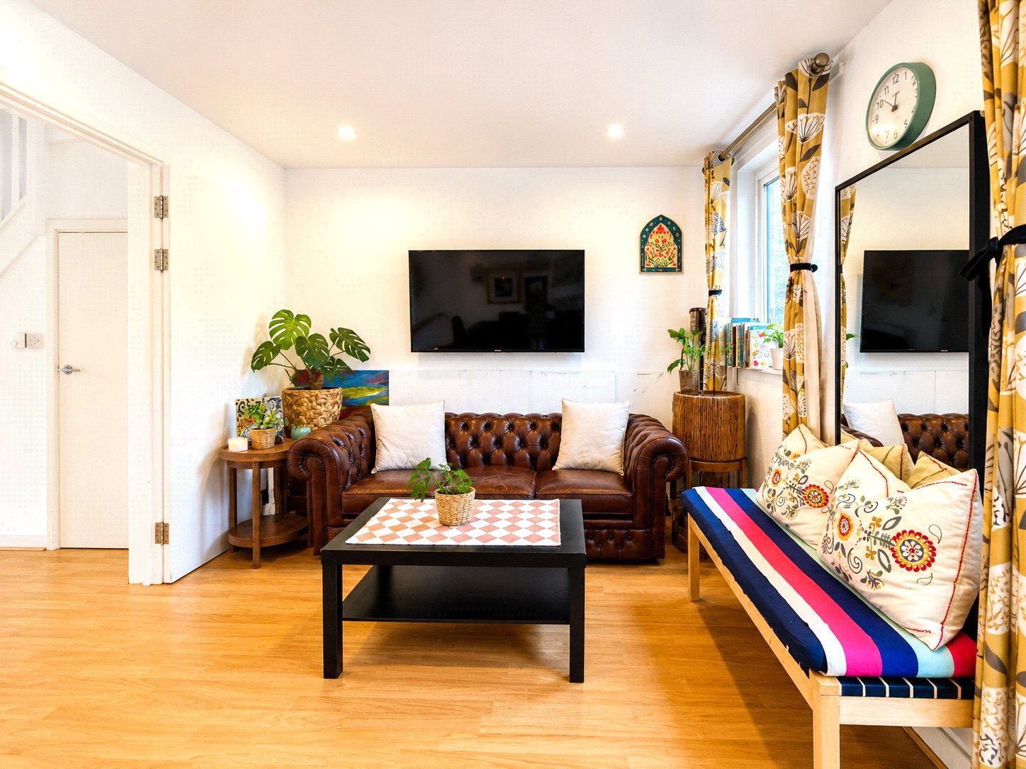 3 bedroom house for sale in London | Robinson Jackson