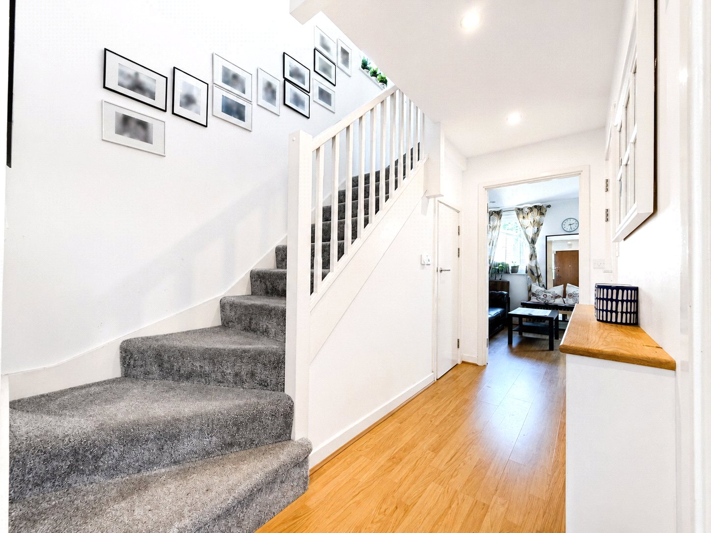 3 bedroom house for sale in London | Robinson Jackson
