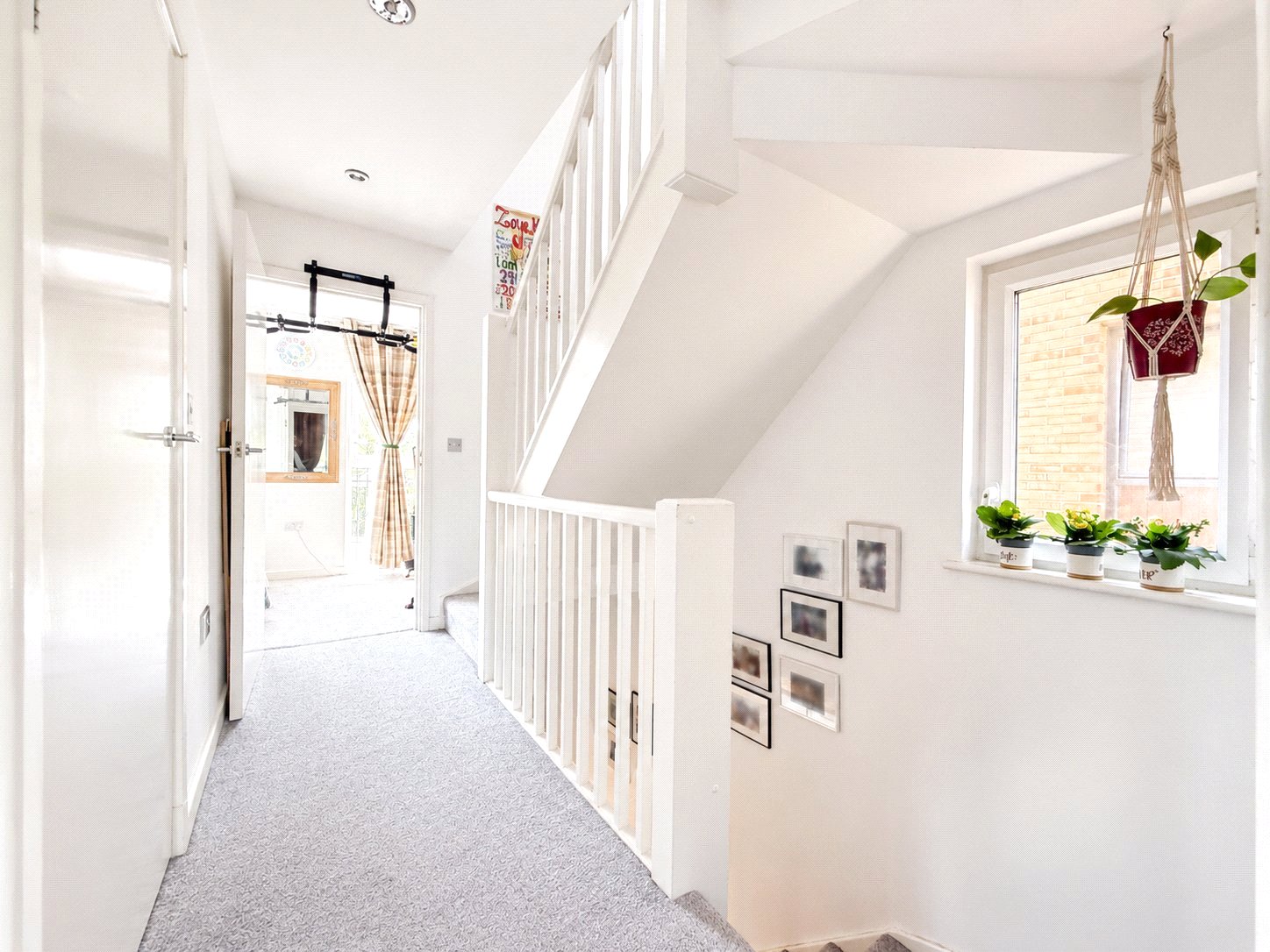 3 bedroom house for sale in London | Robinson Jackson
