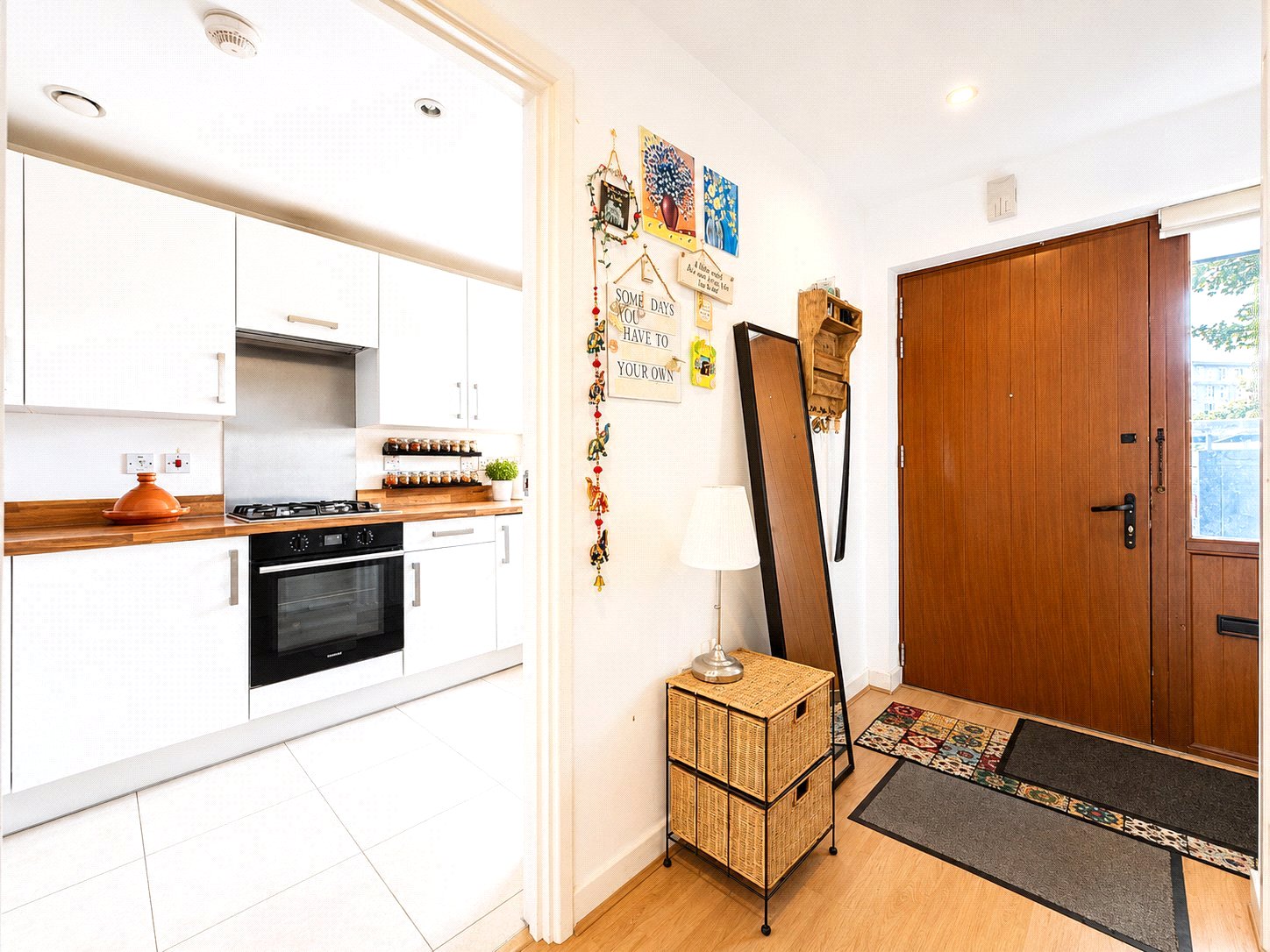 3 bedroom house for sale in London | Robinson Jackson