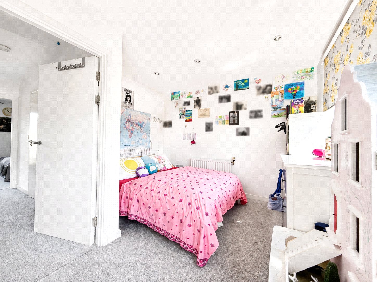 3 bedroom house for sale in London | Robinson Jackson